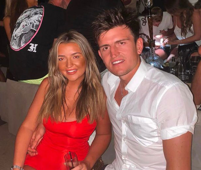 Harry Maguire và cô em gái ruột Daisy trong một đêm đi chơi ở Mykonos (Hy Lạp)