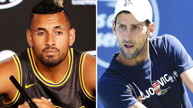 Nick Kyrgios (trái) lại gửi những lời khó nghe tới Novak Djokovic