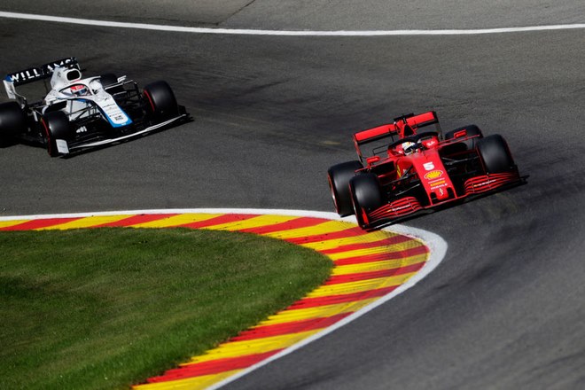 Vettel cùng Ferrari đang chìm trong khủng hoảng