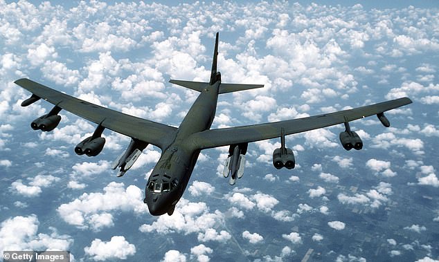 Oanh tạc cơ B-52G của Mỹ.