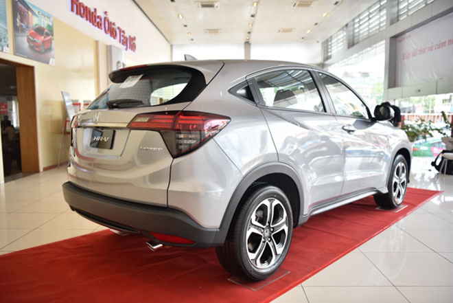 Honda HR-V giảm giá cả trăm triệu đồng, quyết đấu Kia Seltos - 3