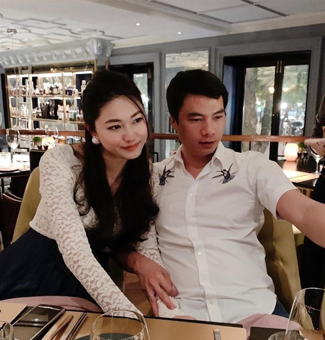 Từ khi kết hôn với doanh nhân Nguyễn Thành Phương, Á hậu Việt Nam 2016 dần rút khỏi showbiz, dành thời gian chăm sóc tổ ấm nhỏ.
