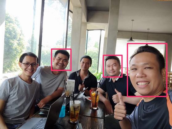 Công nghệ nhận dạng khuôn mặt của Facebook bị lo ngại thu thập dữ liệu sinh trắc học người dùng. Ảnh: MINH HOÀNG