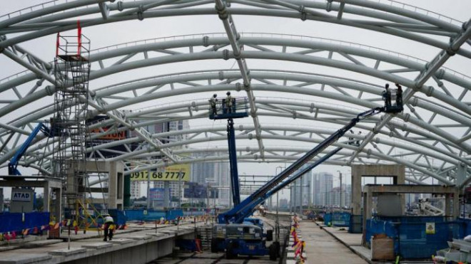 Nhà ga Tân Cảng tuyến metro số 1 chuẩn bị lắp mái và hoàn thành vào cuối tháng 10