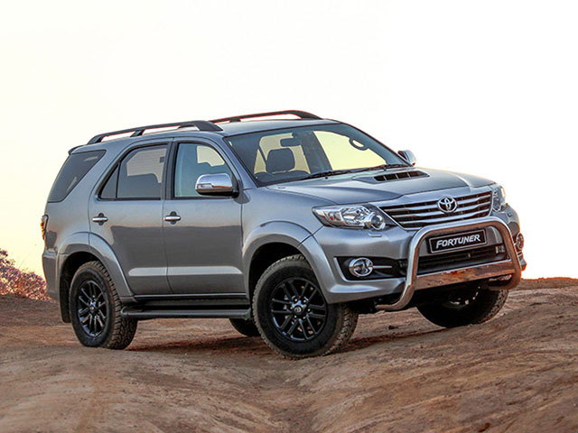 Giá lăn bánh xe Toyota Fortuner tháng 9/2020