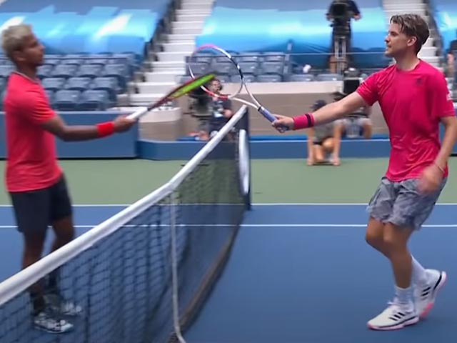 Video tennis Nagal – Thiem: Set 1 toát mồ hôi, vượt khó đúng lúc (Vòng 2 US Open) - 1
