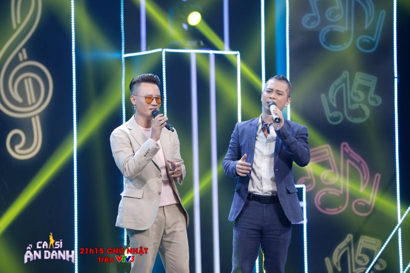 Video: Hoàng Bách&nbsp;xin lỗi trưởng nhóm Nam Khánh