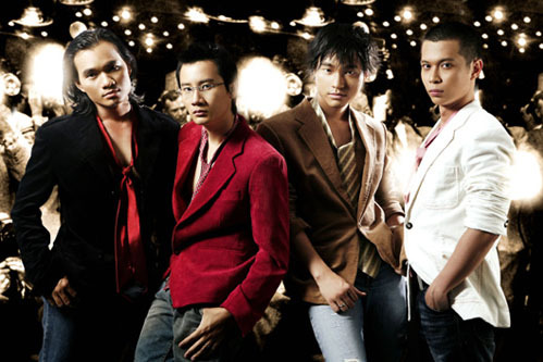 Sau 10 năm đoạn tuyệt, Hoàng Bách hé lộ lý do AC&M tan rã, xin lỗi "người đã ngủ chung" - 4