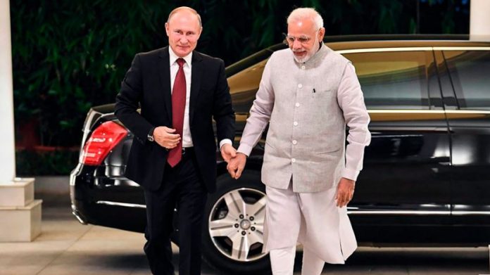 Tổng thống Nga Vladimir Putin và Thủ tướng Ấn Độ Narendra Modi.