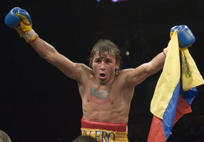 Edwin Valero (Venezuela) là nhân vật khiến nhiều người sợ hãi nhất. Anh vào tù vì bạo hành vợ, ra tù giết vợ, rồi tự tử luôn. Đây là một bi kịch của làng Boxing thế giới