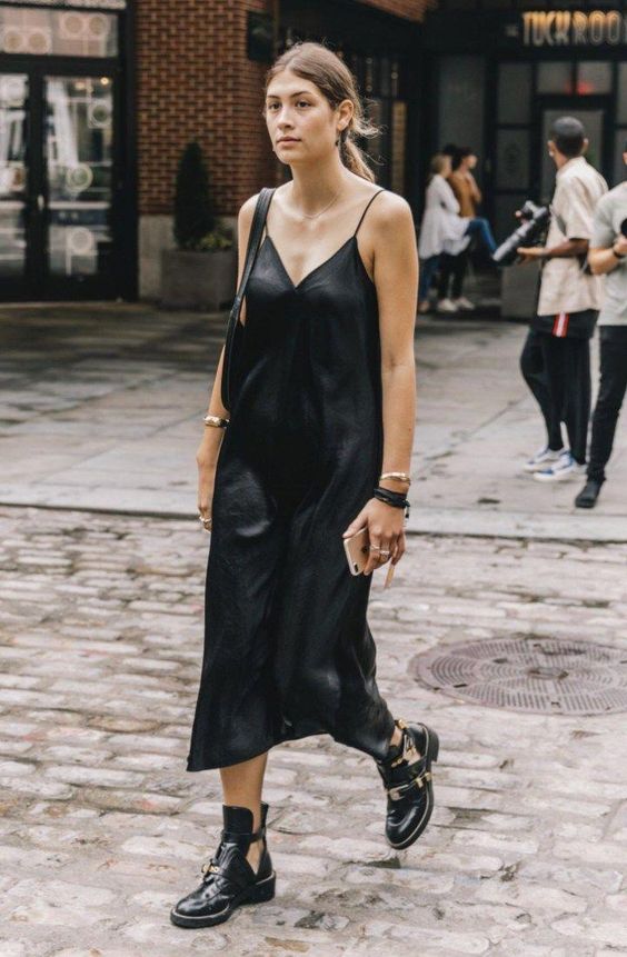 Mặc váy ngủ slip dress ra phố sao cho sang - 1