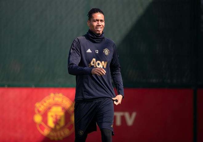 Smalling đang chờ ngày để rời MU