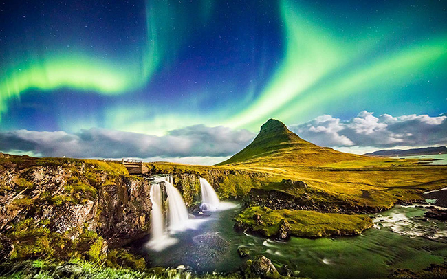 Iceland: Nổi tiếng với tour du lịch ngắm Bắc Cực quang và nằm trong danh sách hút khách trên thế giới, Iceland bị ảnh hưởng bởi dịch bệnh, quốc gia này đã có những quyết định kích cầu như giảm giá tour, nâng mức sang trọng của dịch vụ, đồ ăn ngon... và đã có cải thiện.
