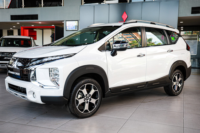 Giá xe Mitsubishi Xpander Cross lăn bánh mới nhất tháng 9/2020 - 4