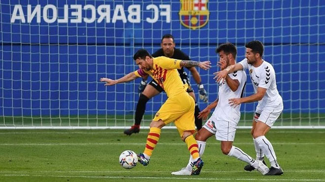 Messi để lại ấn tượng đẹp dù chỉ đá hiệp 1 trận Barca thắng Gimnastic de Tarragona 3-1