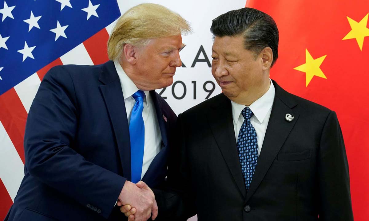 Tổng thống Mỹ Donald Trump và Chủ tịch Trung Quốc Tập Cận Bình trong một cuộc gặp (ảnh: CNN)