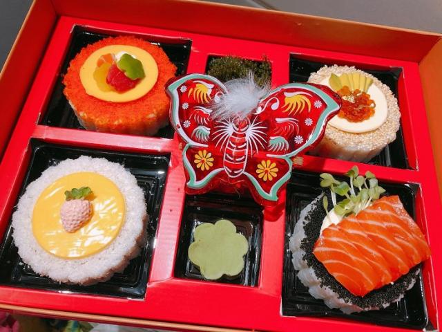 9x “hốt bạc” nhờ sáng tạo bánh trung thu sushi gây "sốt", tiền triệu/hộp vẫn khó mua
