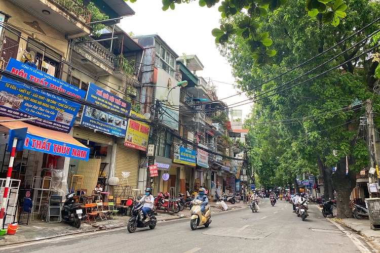 Điểm đầu giao với đường Cát Linh – Đê La Thành – Yên Lãng (Hoàng Cầu), điểm cuối tại nút giao Voi Phục. Hai cầu vượt sẽ được xây dựng tại nút Giảng Võ và Nguyễn Chí Thanh.