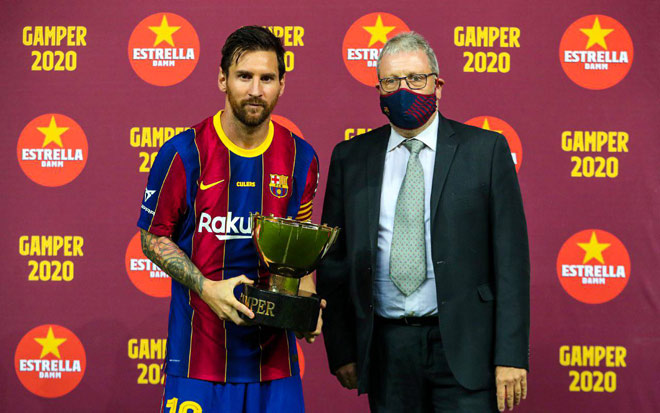 Đội trưởng Messi thay mặt Barca lên nhận danh hiệu Joan Gamper năm 2020