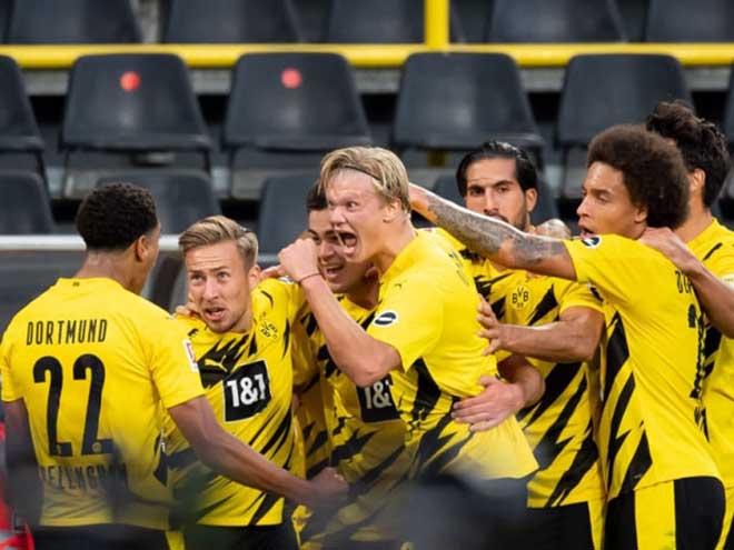 Haaland ghi một cú đúp nhưng các sao trẻ của Dortmund có một ngày tưng bừng không kém