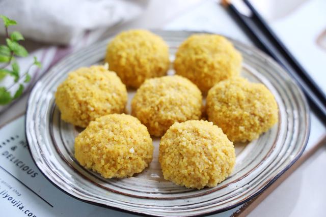 Thịt viên ức gà bọc loại hạt siêu dưỡng chất, chiên giòn cho bé hay giảm cân cho mẹ đều rất ngon - 1