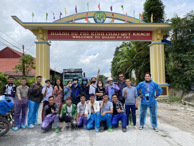 Ngất ngây áng mây bay trên những thửa ruộng bậc thang chín vàng ở Hà Giang - 11