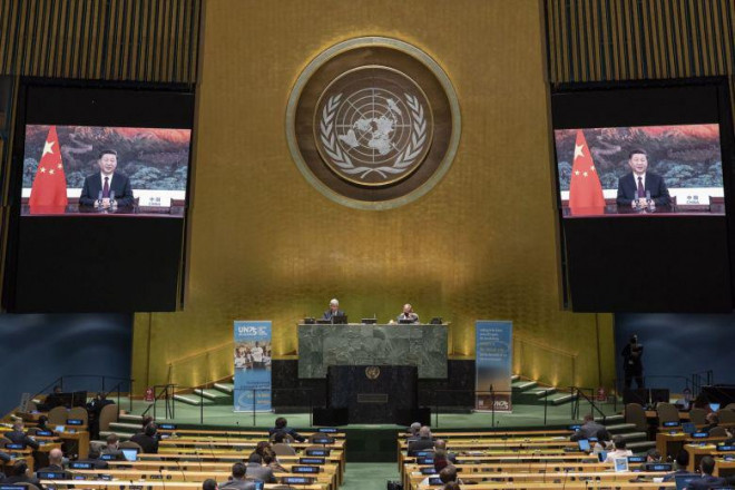 Chủ tịch Trung Quốc Tập Cận Bình phát biểu trước Đại hồi đồng Liên Hiệp Quốc ở TP New York - Mỹ hôm 22-9. Ảnh: EPA