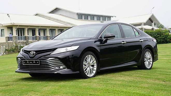 Giá xe Toyota Camry lăn bánh mới nhất tháng 9/2020 - 3