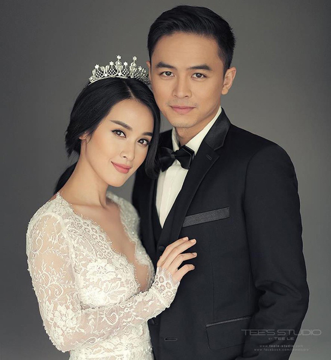 Tháng 11/2015, Văn Anh tổ chức đám cưới với nữ diễn viên Tú Vi sau 2 năm gắn bó. Cặp vợ chồng này còn không ngần ngại bán nhà, bán xe để làm bộ phim đầu tay "Đời Cho Ta Bao Lần Đôi Mươi".
