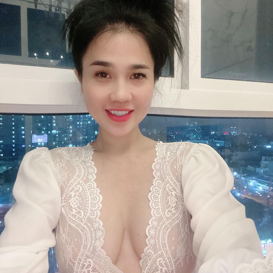 Bà xã ca sĩ Tiêu Quang tâm sự chuyện tái xuất showbiz sau sinh con - 5