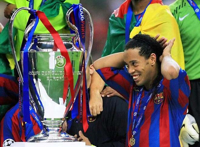 Ronaldinho từng là siêu sao số 1 của Barca, nhưng cũng nhanh chóng bị thải loại