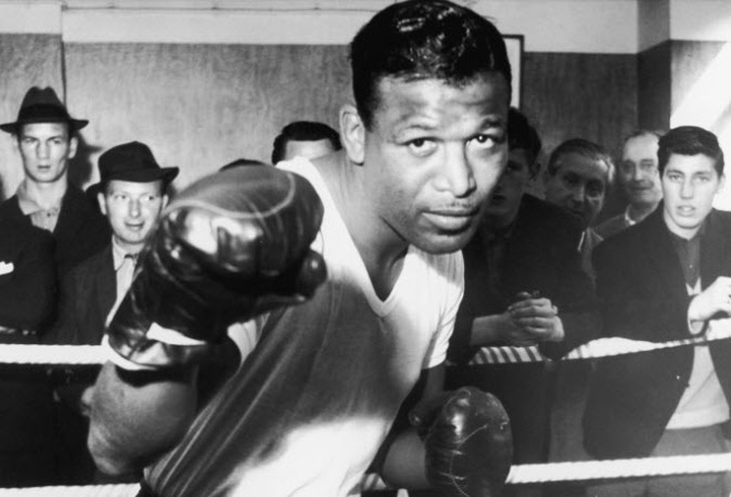 Sugar Ray Robinson đứng thứ 3 lịch sử với 88 trận liên tiếp&nbsp;toàn thắng