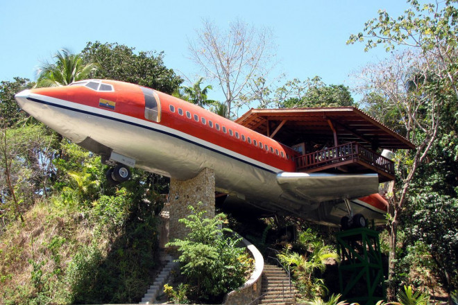 Khách sạn&nbsp;Costa Verde ở Costa Rica: Chiếc&nbsp;Boeing 727 được sản xuất năm 1965 được lấy từ&nbsp;kho chứa hàng cũ của sân bay San Jose và tân trang để tạo thành một khách sạn độc đáo