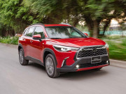 Tin tức ô tô - Giá xe Toyota Corolla Cross lăn bánh mới nhất tháng 9/2020