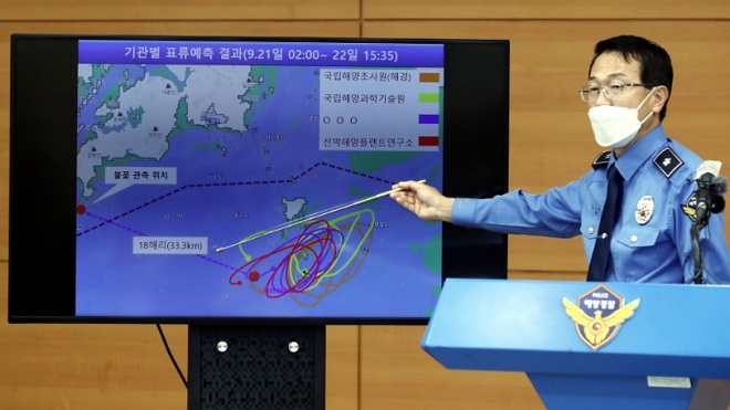 Trưởng nhóm điều tra thuộc Cảnh sát biển Hàn Quốc Yoon Seong-hyun thông báo kết luận điều tra hôm 29.9.