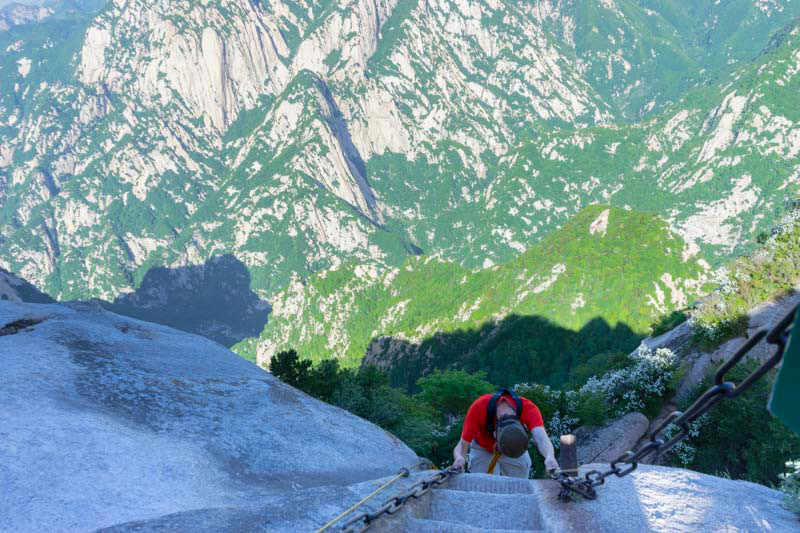Khám phá Hoa Sơn - ngọn núi nguy hiểm nhất Thế giới - 1