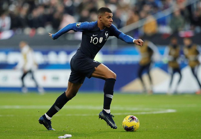 Tiền đạo Kylian Mbappe là cầu thủ đắt giá nhất thế giới, với giá trị trên thị trường chuyển nhượng là 160 triệu euro.