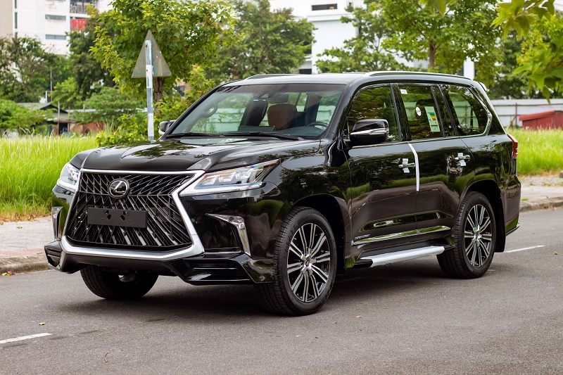 Lexus LX570 MBS vs Mercedes AMG G63: 10 tỷ chọn xe sang &#34;quốc dân&#34; hay SUV cho người nổi tiếng? - 6