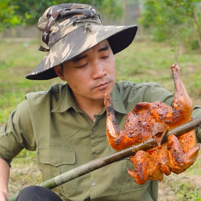 TikToker "Anh nông dân" Quang Vinh