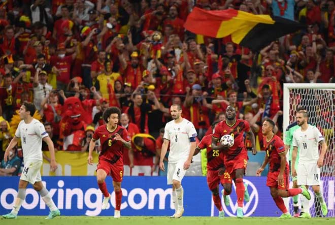 Lukaku gây sốc EURO: Đệm bóng cách gôn 3m vẫn hỏng ăn, ĐT Bỉ ôm hận - 5