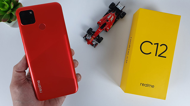 Realme C12.