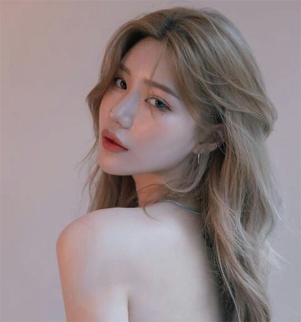 35 kiểu tóc layer nữ 2021 đẹp trẻ trung  năng động được yêu thích nhất - 24