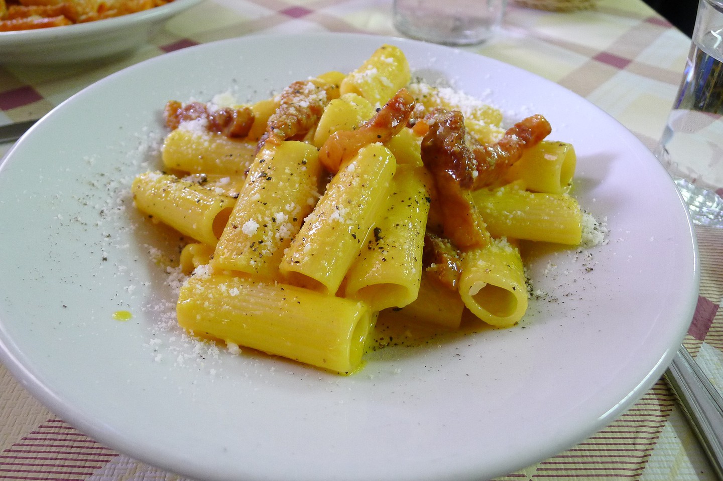 9 món ăn nổi tiếng bạn buộc lòng phải thử khi đến Rome, Italia - 1