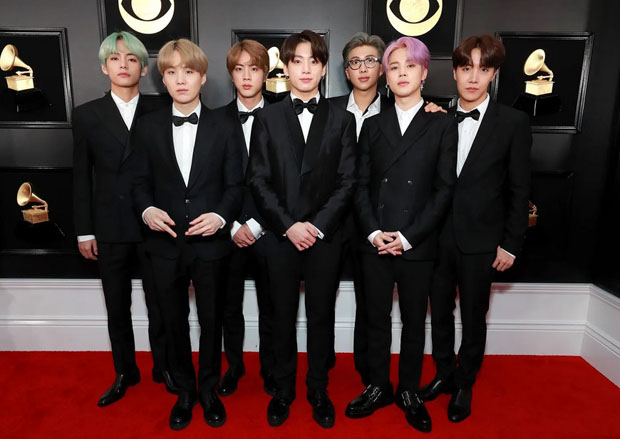 BTS - nhóm nhạc nam có phong cách thời trang đỉnh nhất thế giới - 13