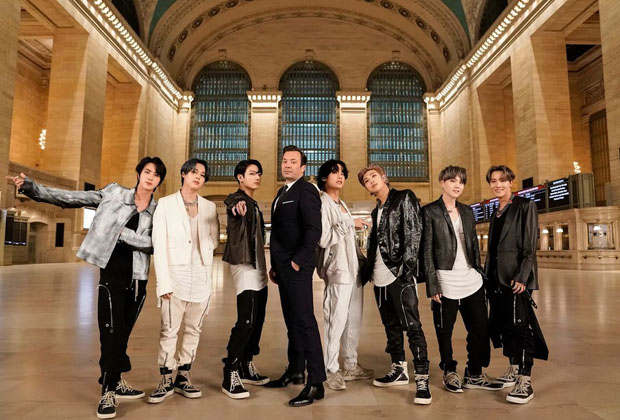 BTS - nhóm nhạc nam có phong cách thời trang đỉnh nhất thế giới - 7