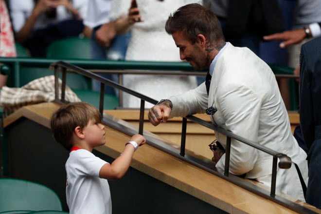 Beckham ăn vận bảnh bao gây “náo loạn” Wimbledon, làm “lu mờ” Djokovic - 5