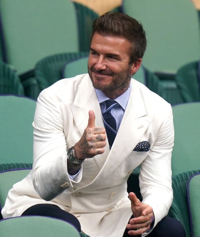 Beckham ăn vận bảnh bao gây “náo loạn” Wimbledon, làm “lu mờ” Djokovic - 7