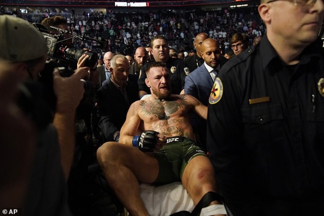 Chủ tịch UFC, Dana White khẳng định McGregor và&nbsp;Dustin Poirier sẽ tái đấu lần thứ 4