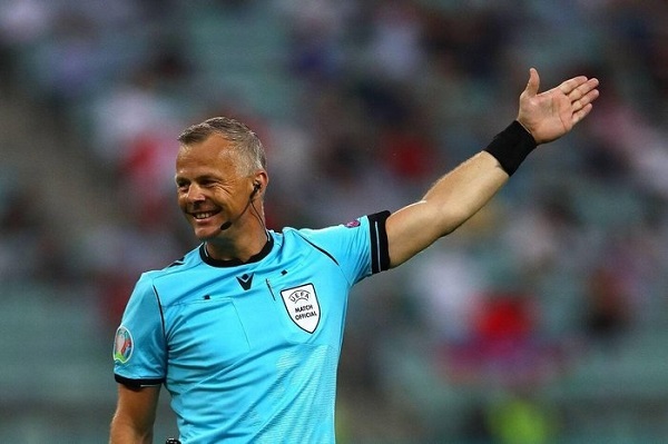 Ông Bjorn Kuipers là trọng tài bắt chính chung kết EURO 2020