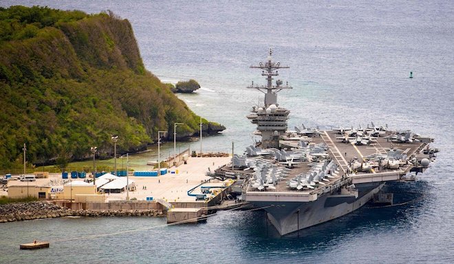 Tàu sân bay hạt nhân Mỹ USS Theodore Roosevelt.